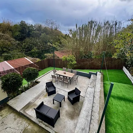 Azorean T4 -peaceful Countryside 4 Bed Close To Spots Ferienhaus