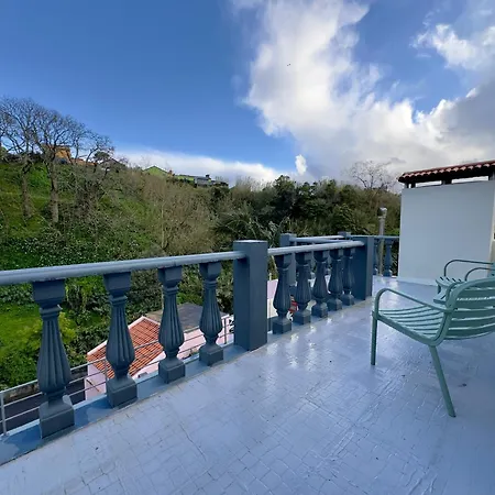 Azorean T4 -peaceful Countryside 4 Bed Close To Spots Ferienhaus Candelária