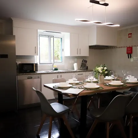 Azorean T4 -peaceful Countryside 4 Bed Close To Spots Prázdninový dům