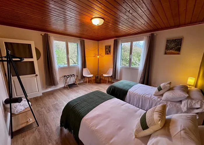 Azorean Stays T4 - 4 Bed Room Home In Sao Miguel - Close To Must-See Spots *