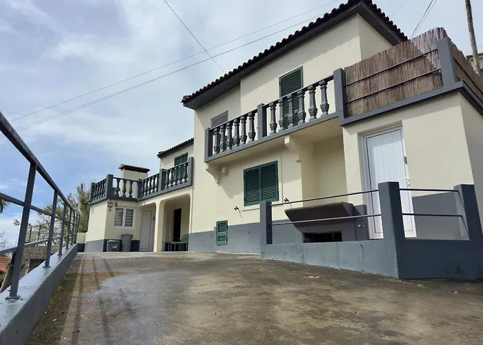 Azorean Stays T4 - 4 Bed Room Home In Sao Miguel - Close To Must-See Spots Feriehus Candelária