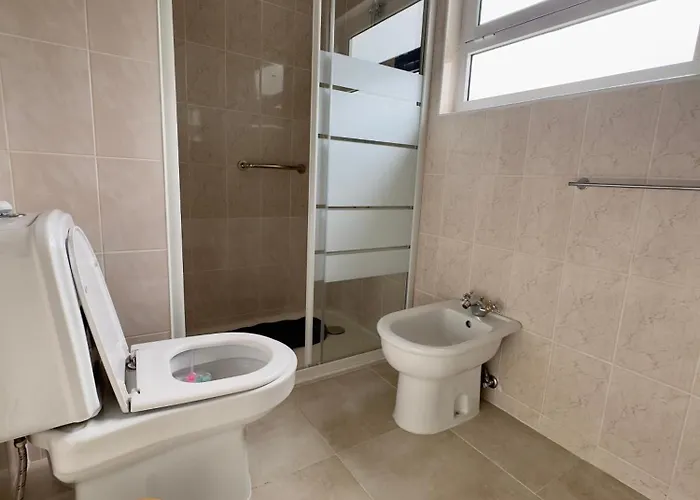 Feriehus Azorean Stays T4 - 4 Bed Room Home In Sao Miguel - Close To Must-See Spots *