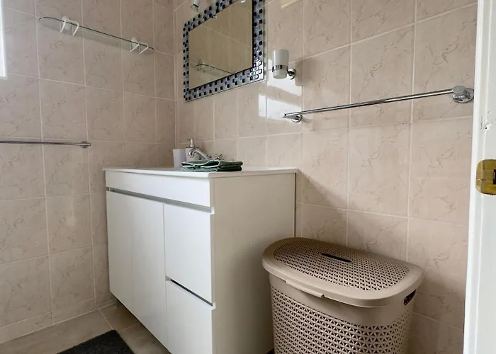 Feriehus Azorean Stays T4 - 4 Bed Room Home In Sao Miguel - Close To Must-See Spots *