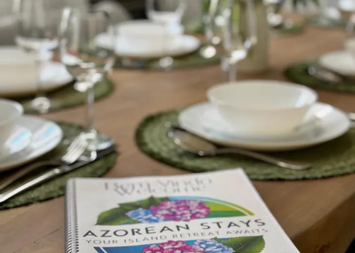 Azorean Stays T4 - 4 Bed Room Home In Sao Miguel - Close To Must-See Spots Feriehus *