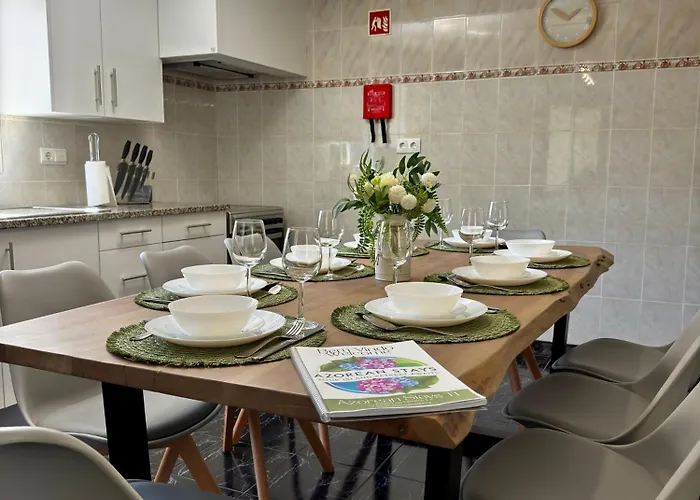 Azorean Stays T4 - 4 Bed Room Home In Sao Miguel - Close To Must-See Spots